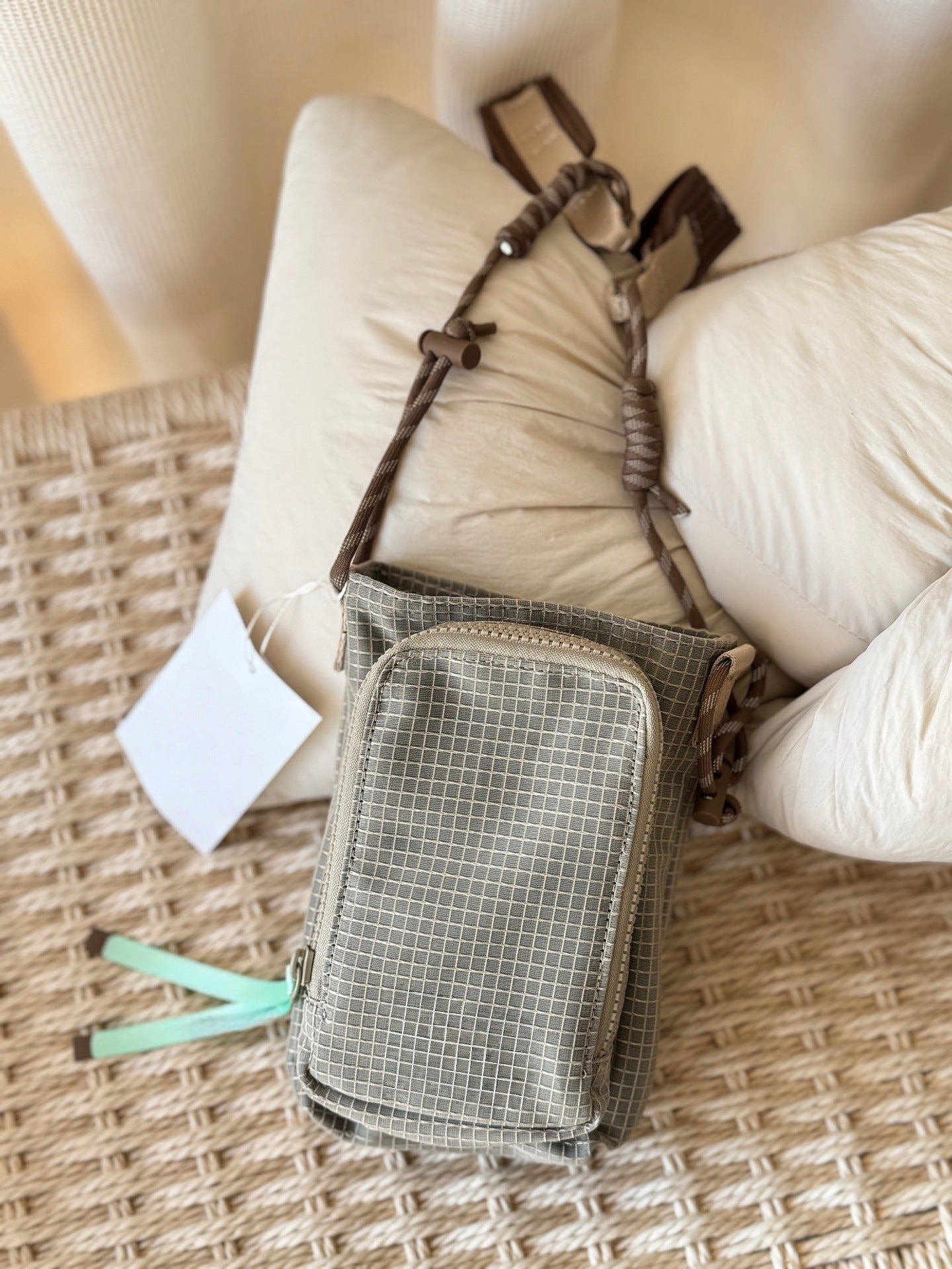 Portable Commuting Fashion Water Bottle Mori Women's Messenger Bag