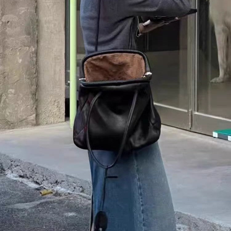 Women's Black Large Capacity Clip Light Luxury Minority High-grade Women's Shoulder Bag