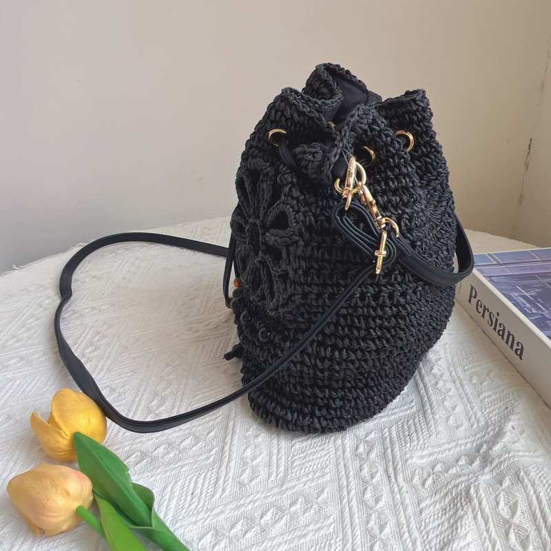 Women's Handmade Woven Beaded Beach Vacation Women's Shoulder Bag