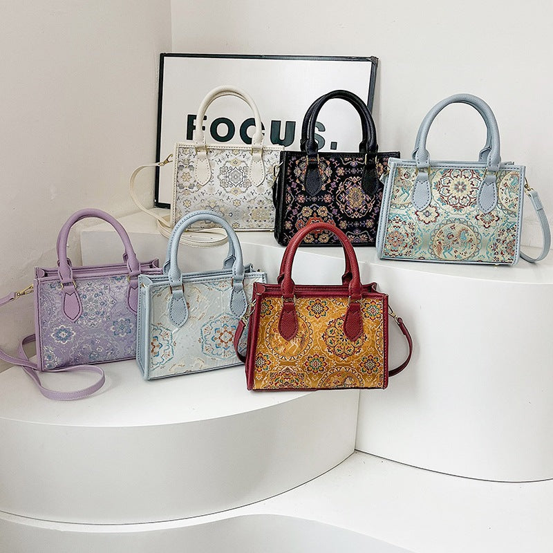 Quality Material Can Be Cloth Ethnic Style Special Shoulder Bags