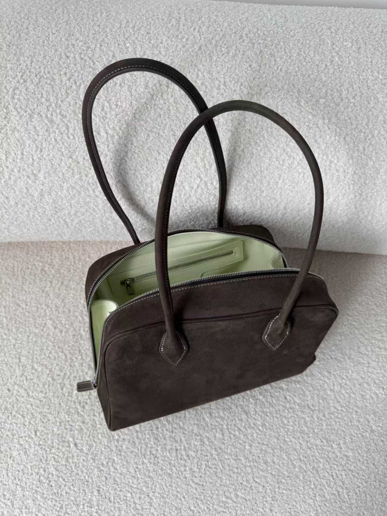 Design Early Spring High-grade Retro Simple Chocolate Brown Handbags
