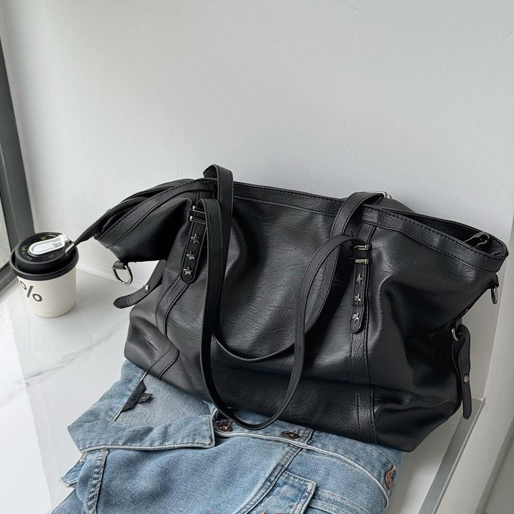 Women's Large Capacity Vintage Textured Rivet Women's Messenger Bag