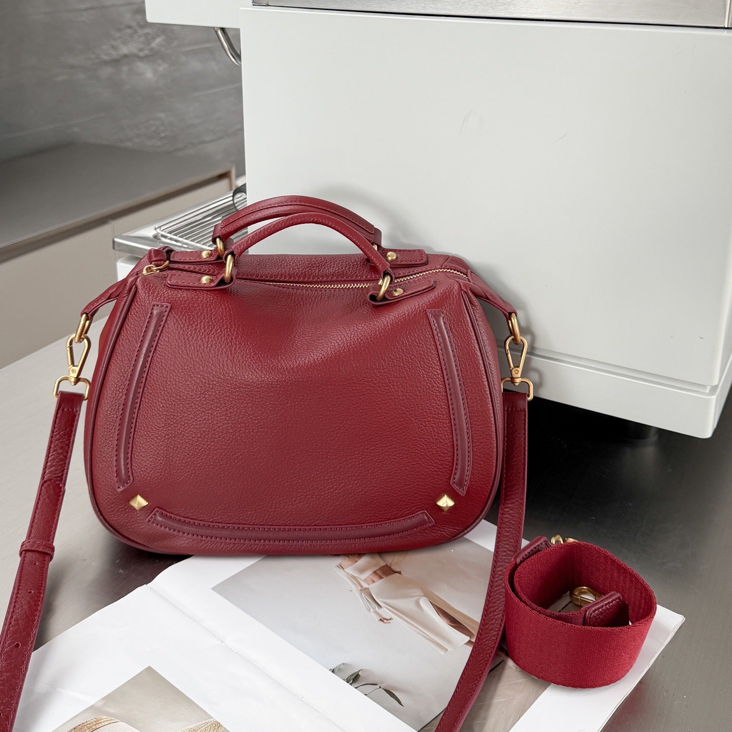 Women's Genuine Leather Versatile Retro Fashion Cattlehide Bags