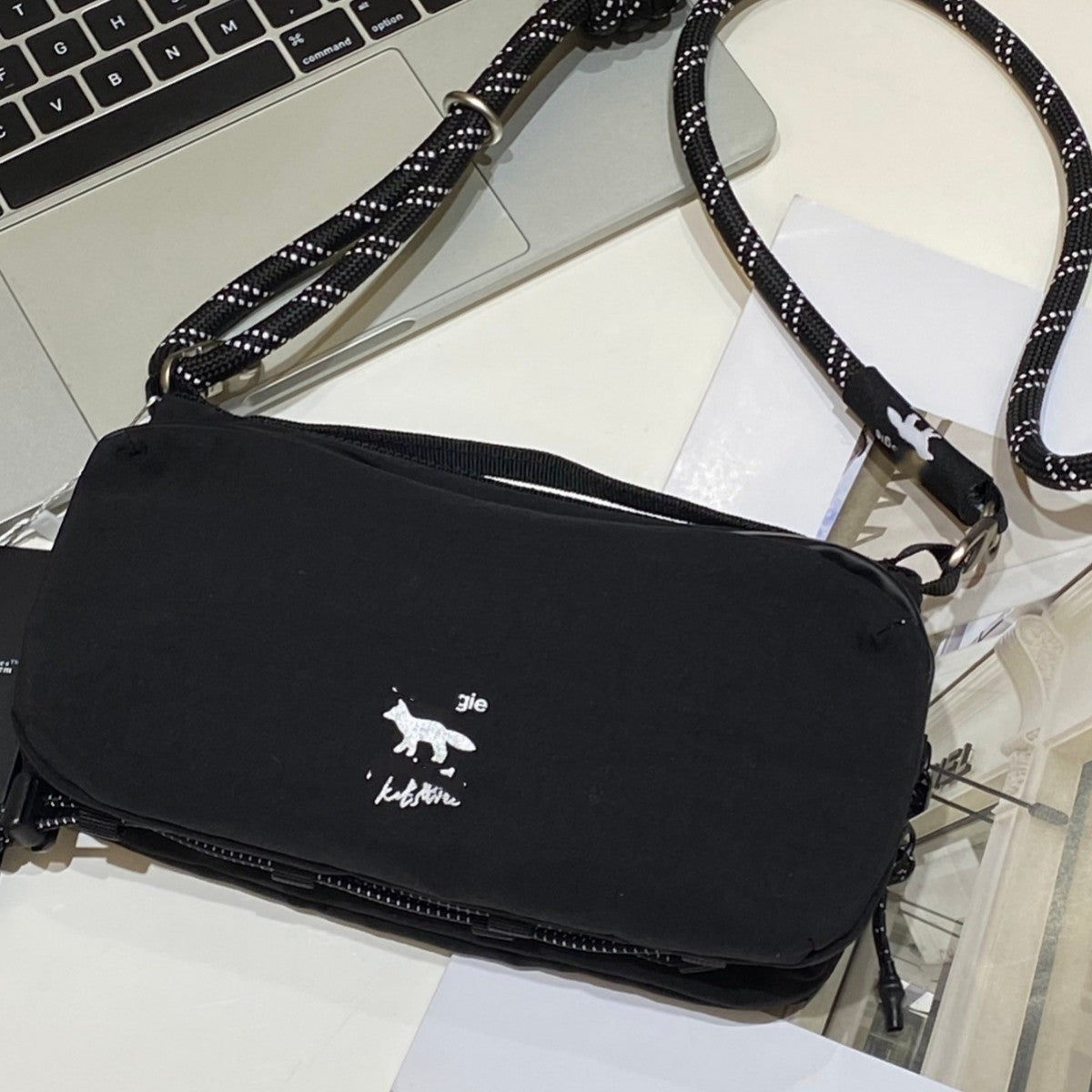 Single Mechanical Style Multifunctional Water Bottle Women's Messenger Bag