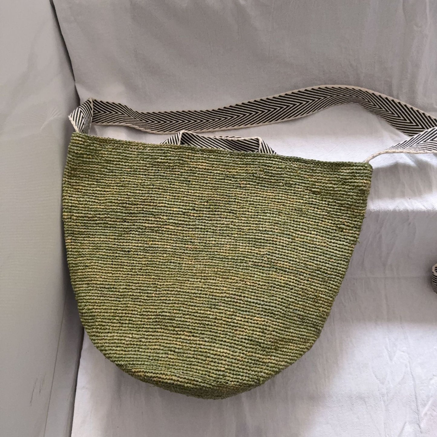 Women's Raffia Woven Summer Seaside Holiday Solid Women's Messenger Bag