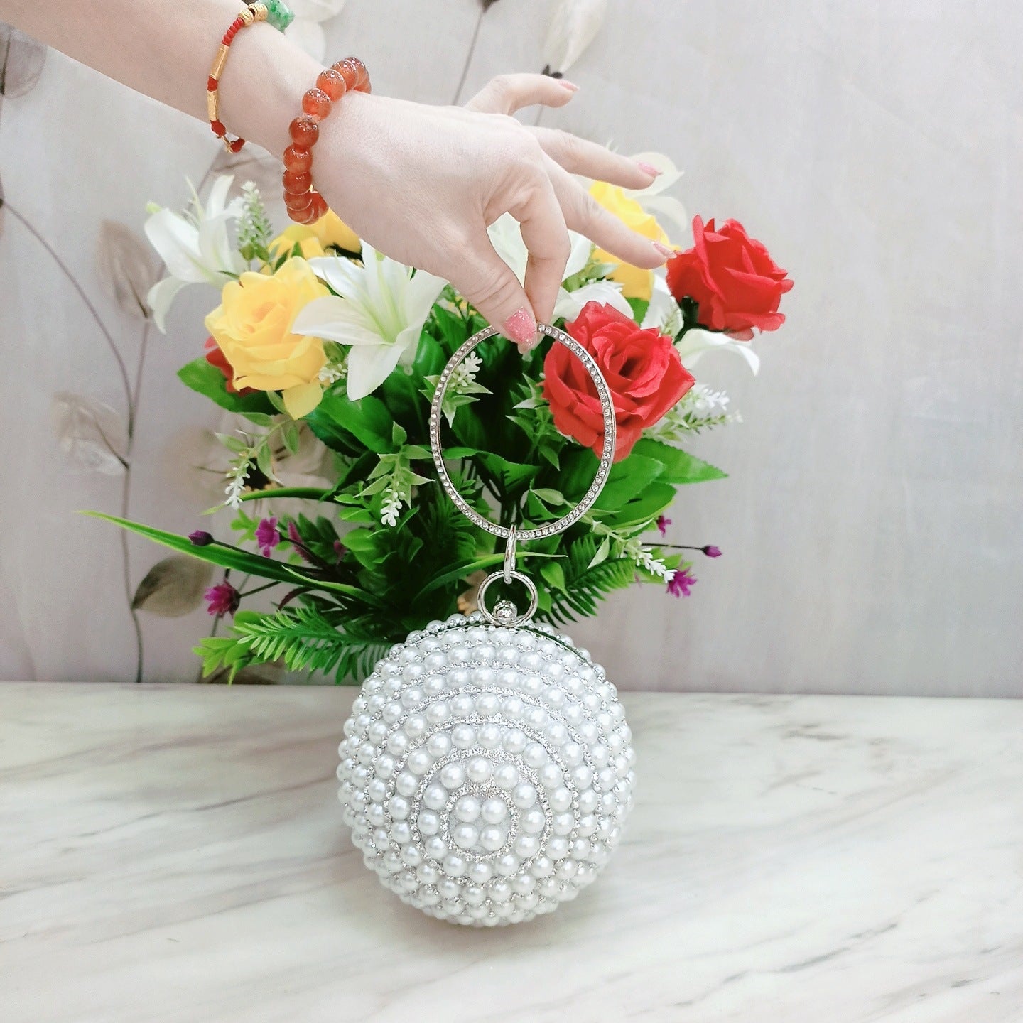 Quality Diamond Handmade Beaded Spherical Bracelet Banquet Bags