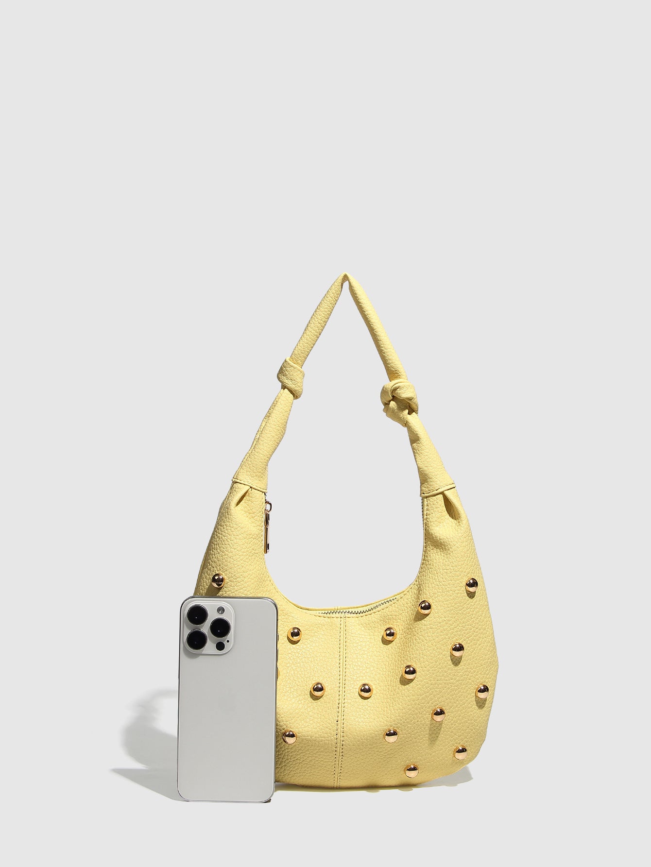 Women's Simple Metal Sense Large Capacity Personality Rivets Women's Shoulder Bag