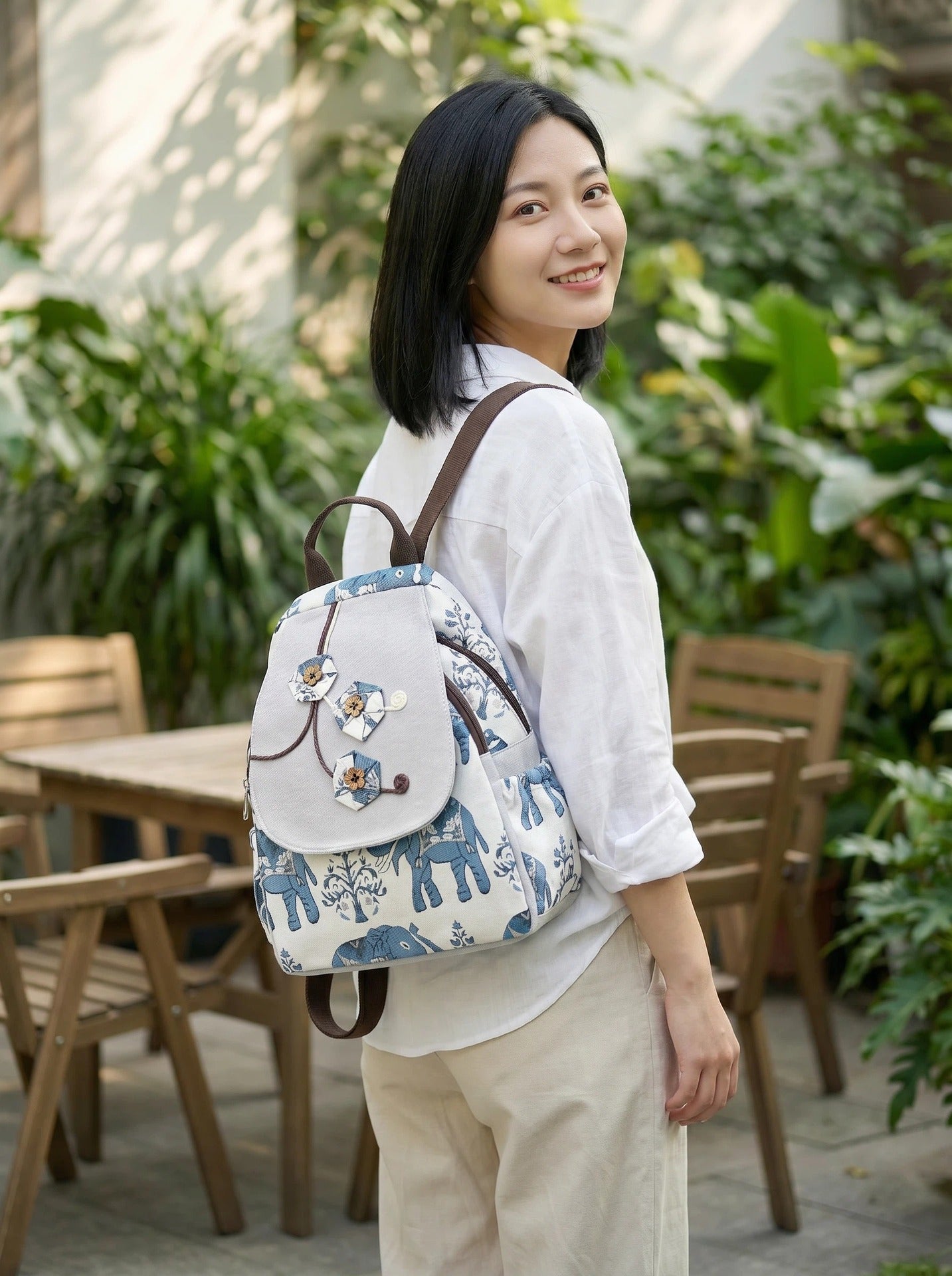 Women's Ethnic Style Hand-woven Canvas Elephant Embroidery Artistic Bags