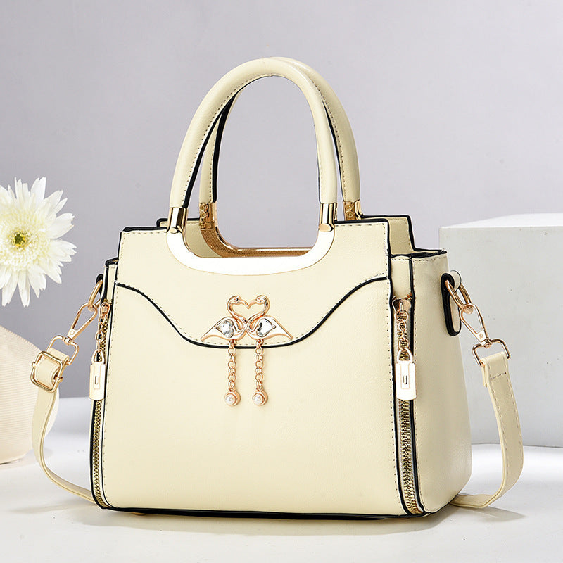 Women's Winter Retro Simple Large Capacity Commuter Handbags