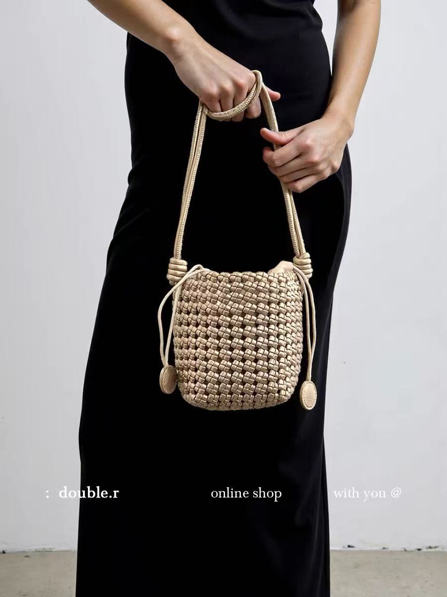 Fashion Handmade Woven High-grade Food Basket Mini Underarm Mother Bucket Bags