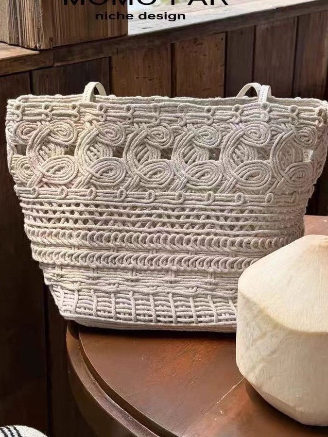 Women's Handmade Woven Lazy Vacation Style Hollow Women's Shoulder Bag