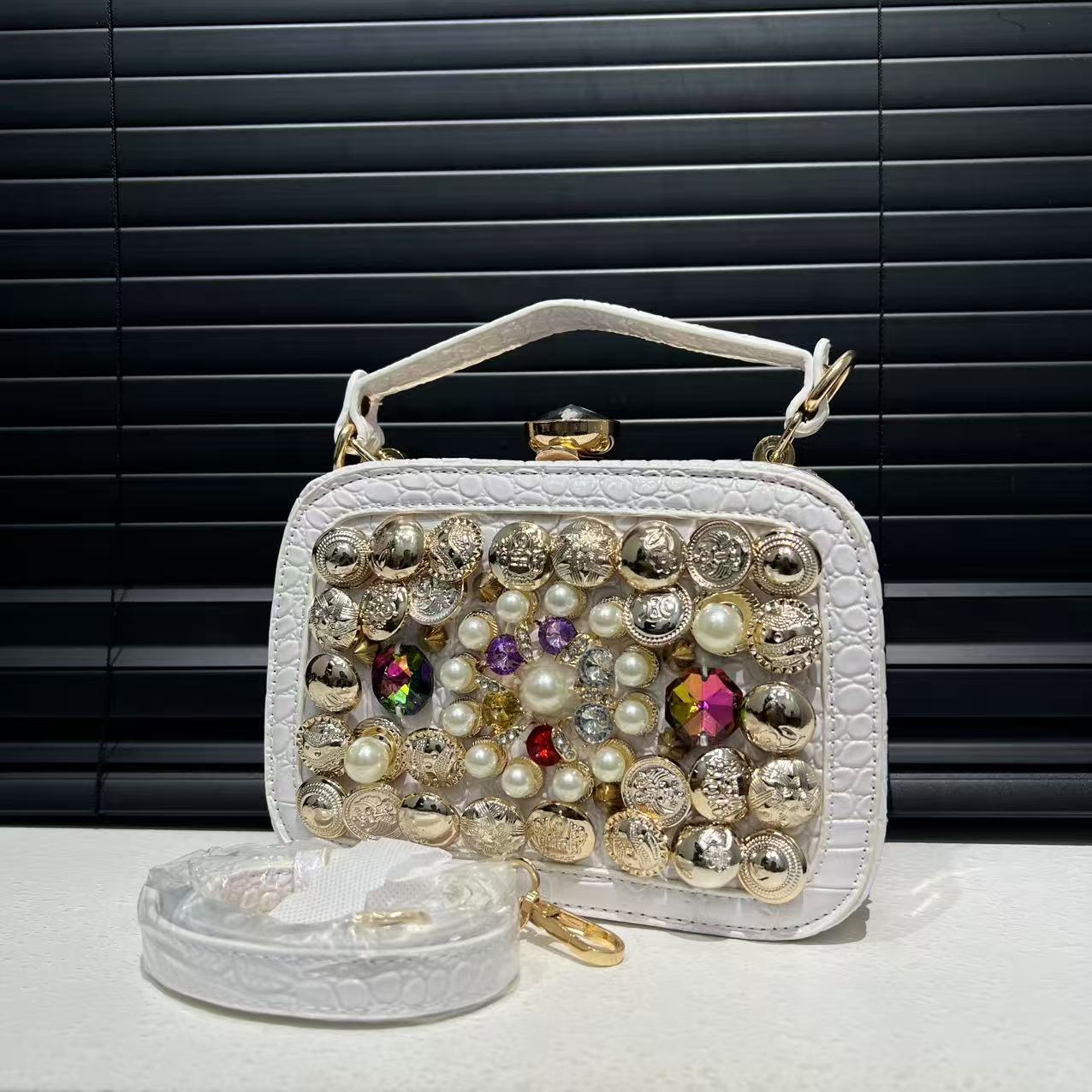 Women's Fashionable Elegant Pearl Diamond Decorations Dinner Women's Handbag