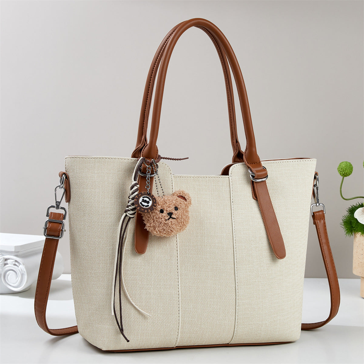 Women's Good-looking Classic Fashion Popular Large Capacity Women's Handbag