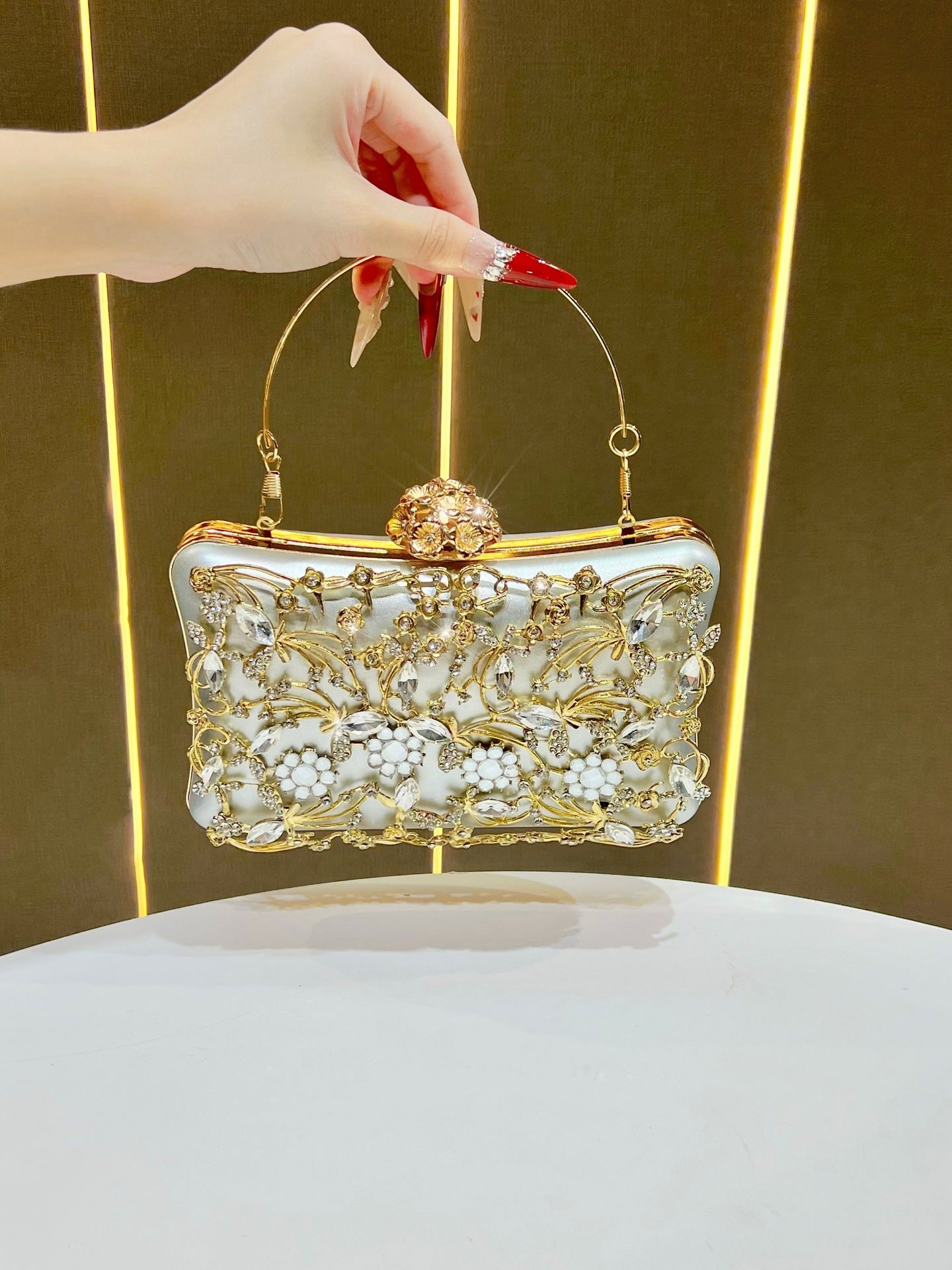 Women's Light Luxury Super Shiny Bridal Party Clutch Bags