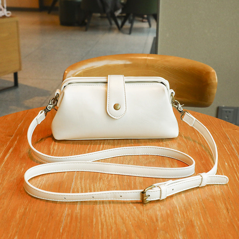Women's Commuter Mobile Retro High Sense Design Women's Shoulder Bag
