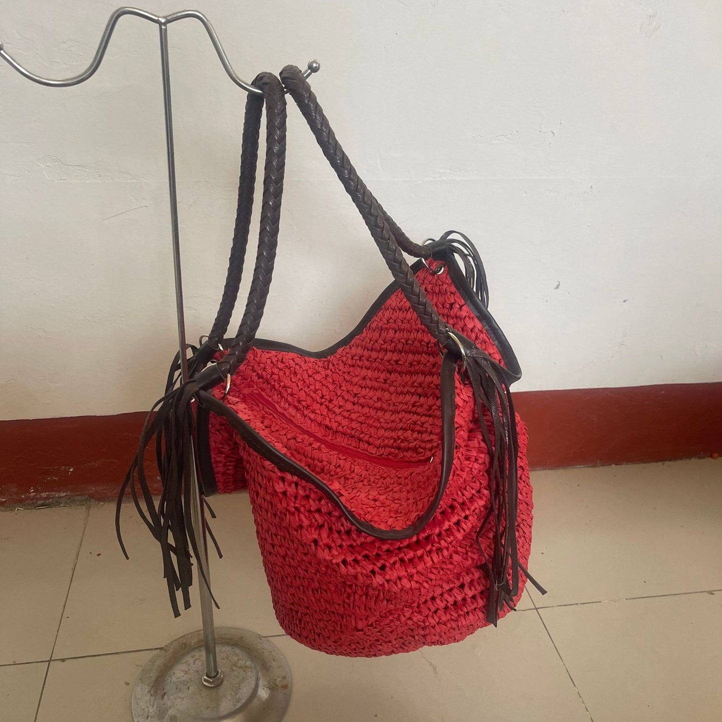 Women's Korean Style Tassel Straw Fashion Woven Large Capacity Beach Bucket Bags