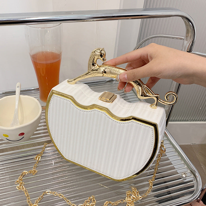 Fashion Acrylic Box Premium Banquet Chain Party Dinner Bag