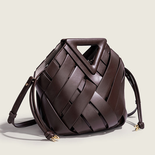 Women's Fashion Woven Hollowed Vegetable Basket Triangle Portable Women's Messenger Bag