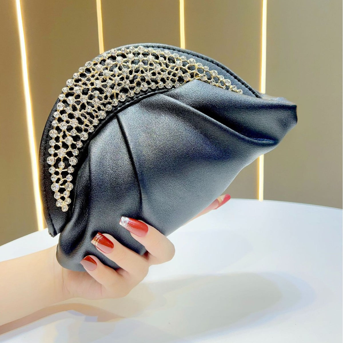 Women's High-grade Light Luxury Clutch Cloud Dress Bags