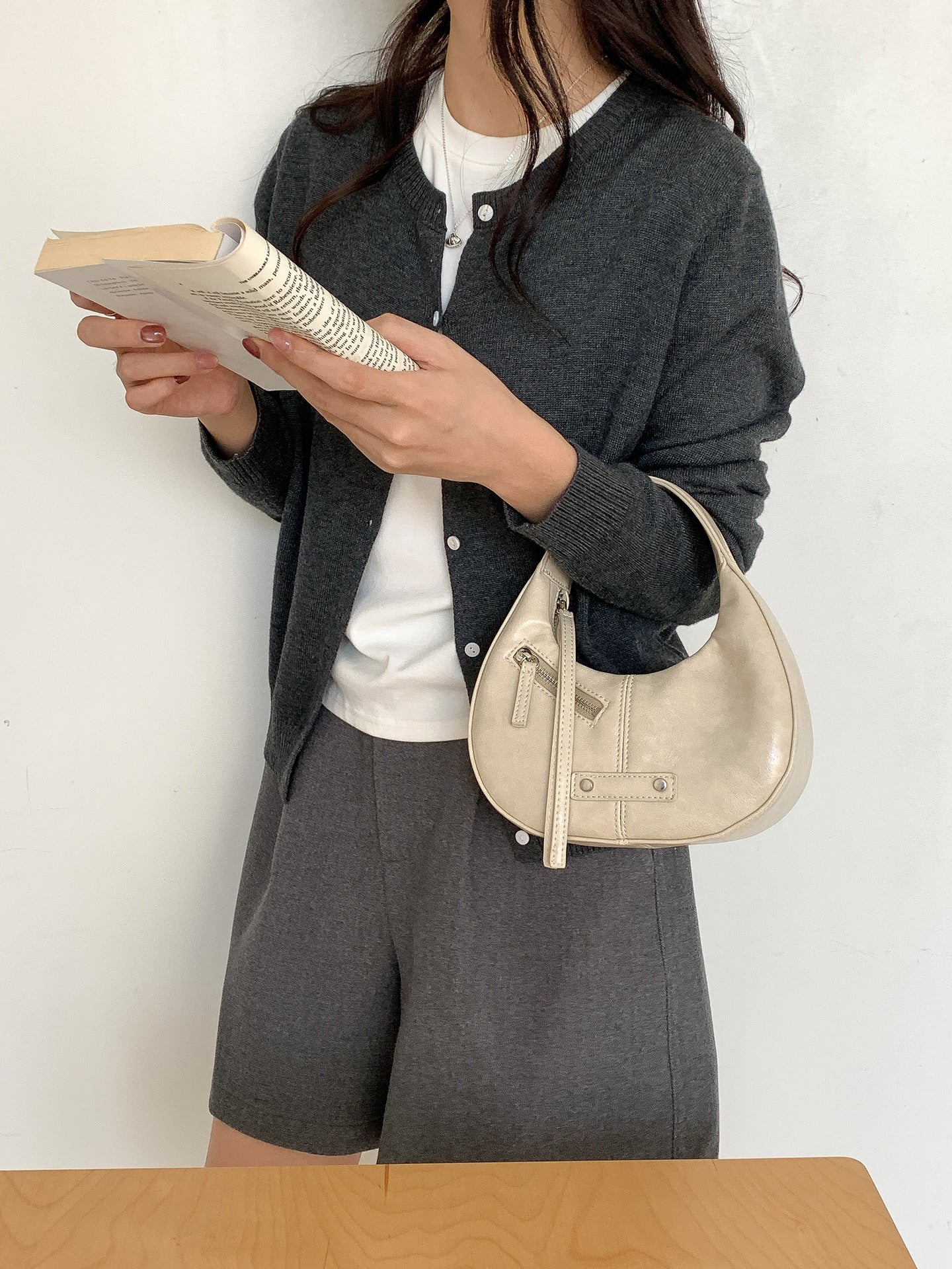 Korean Style Retro Shaped Carrying Niche Fashion Bags