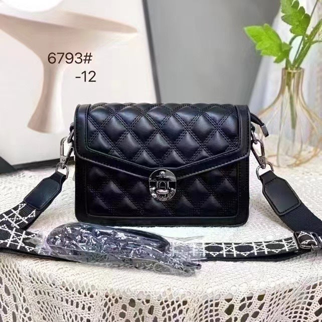 Women's Versatile Fashion Rhombus Chain Commute Pouch Women's Shoulder Bag