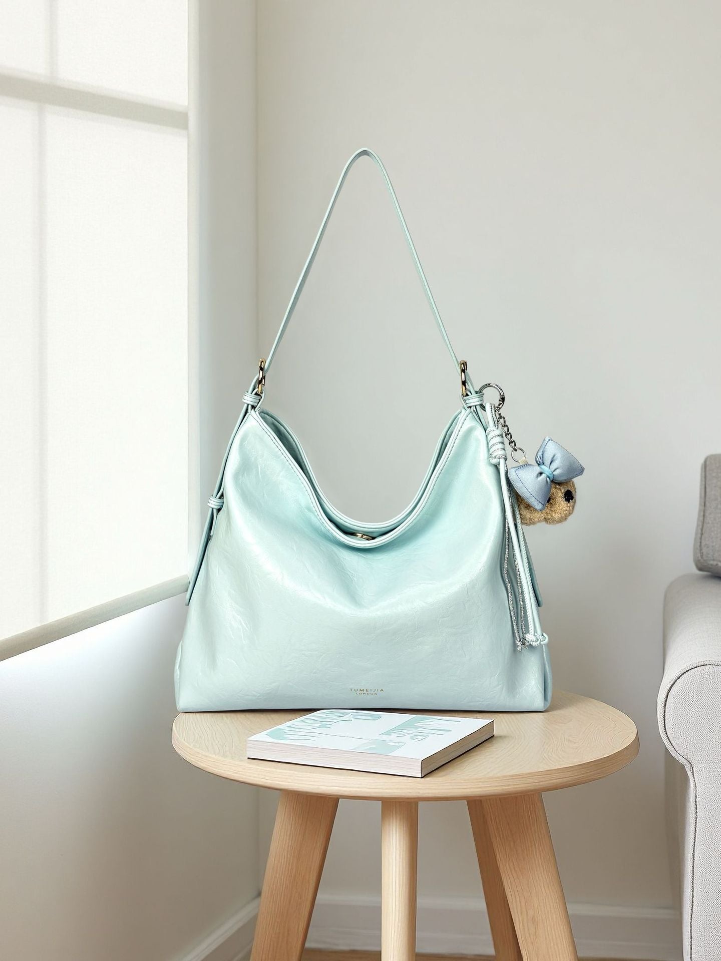 Women's Sea Salt Holiday Party Big Women's Messenger Bag