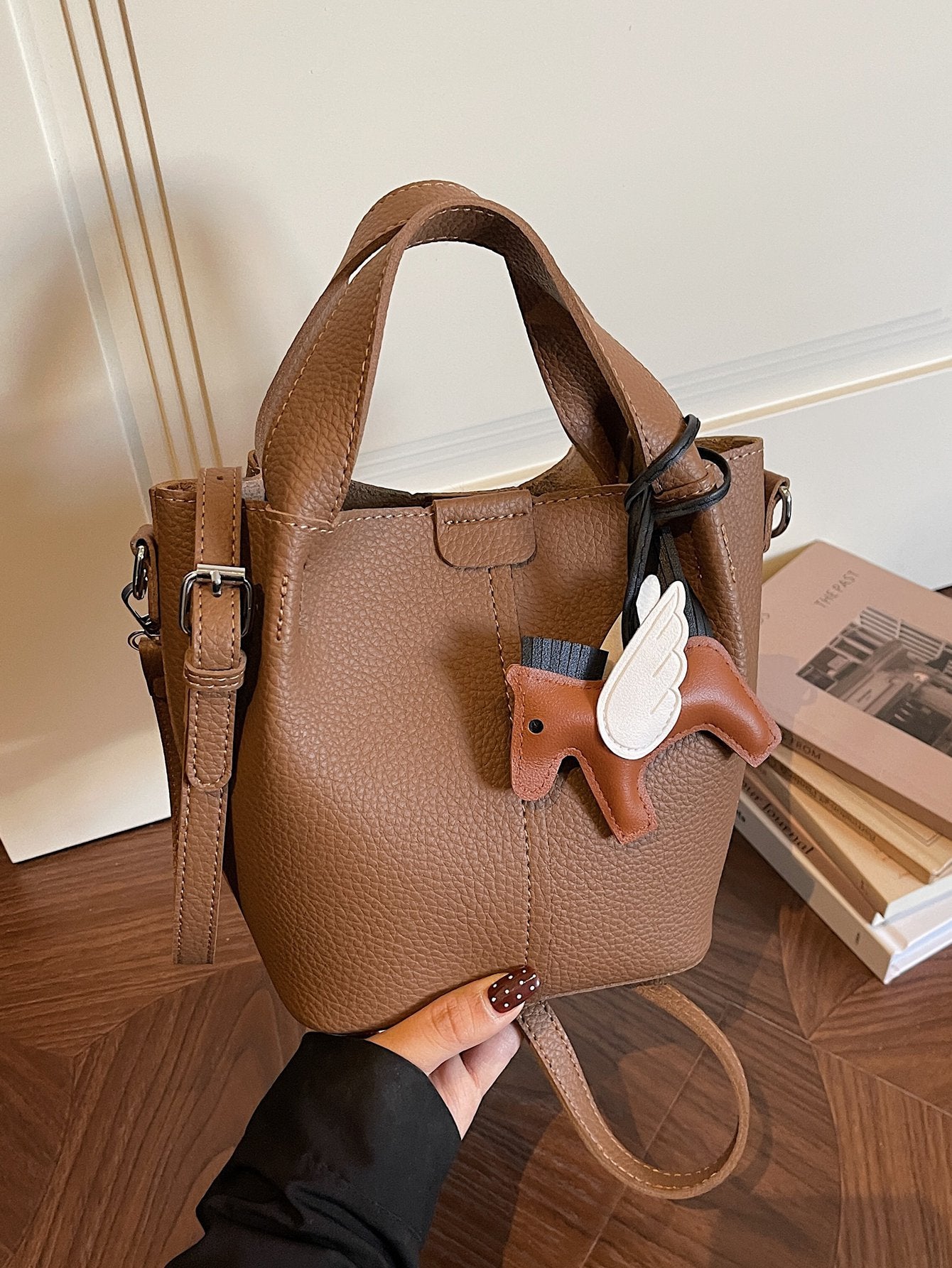 Women's French Minority Design Fashion Advanced Texture Bucket Bags