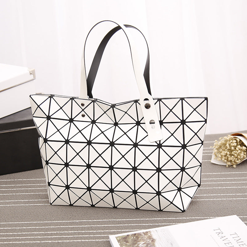 Women's Fashion Simple Single Rhombus Variety Geometric Women's Shoulder Bag