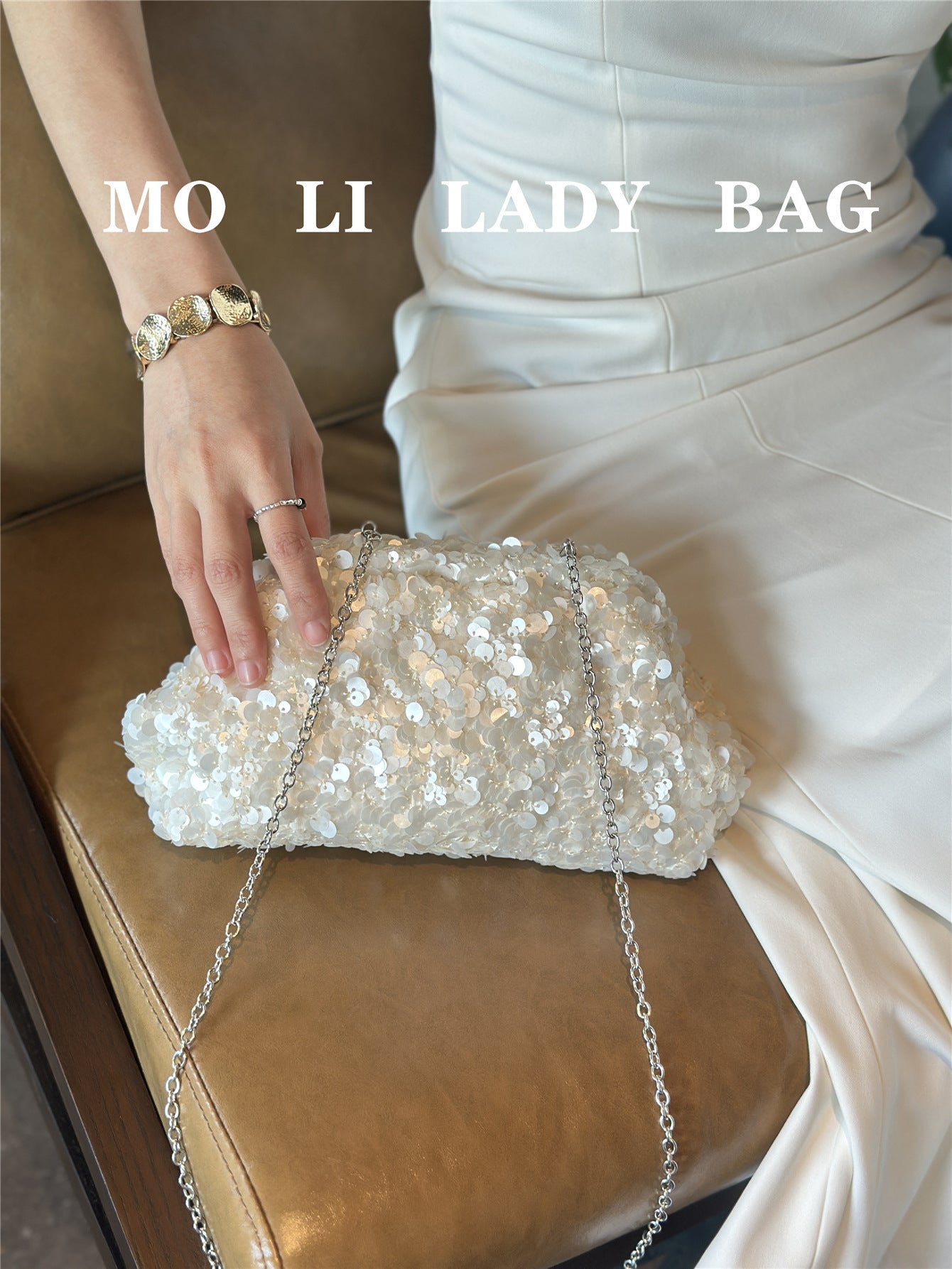 Women's Style Retro Minority Scale Bright Sequin Cloud Bags