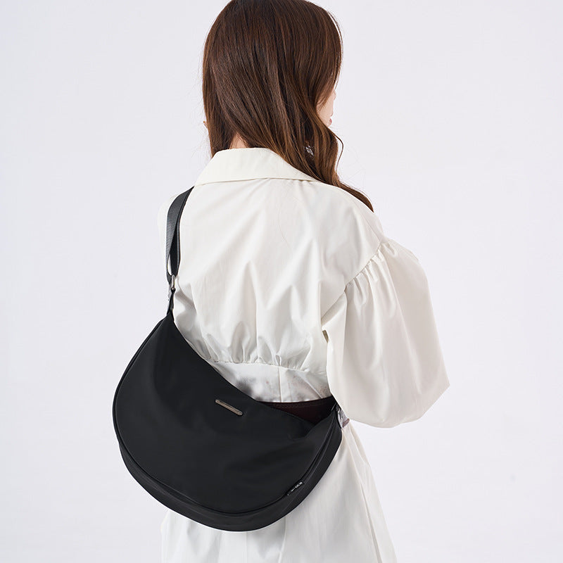 Women's Chinese Style Cloth Out Fashion Dumpling Waterproof Bags