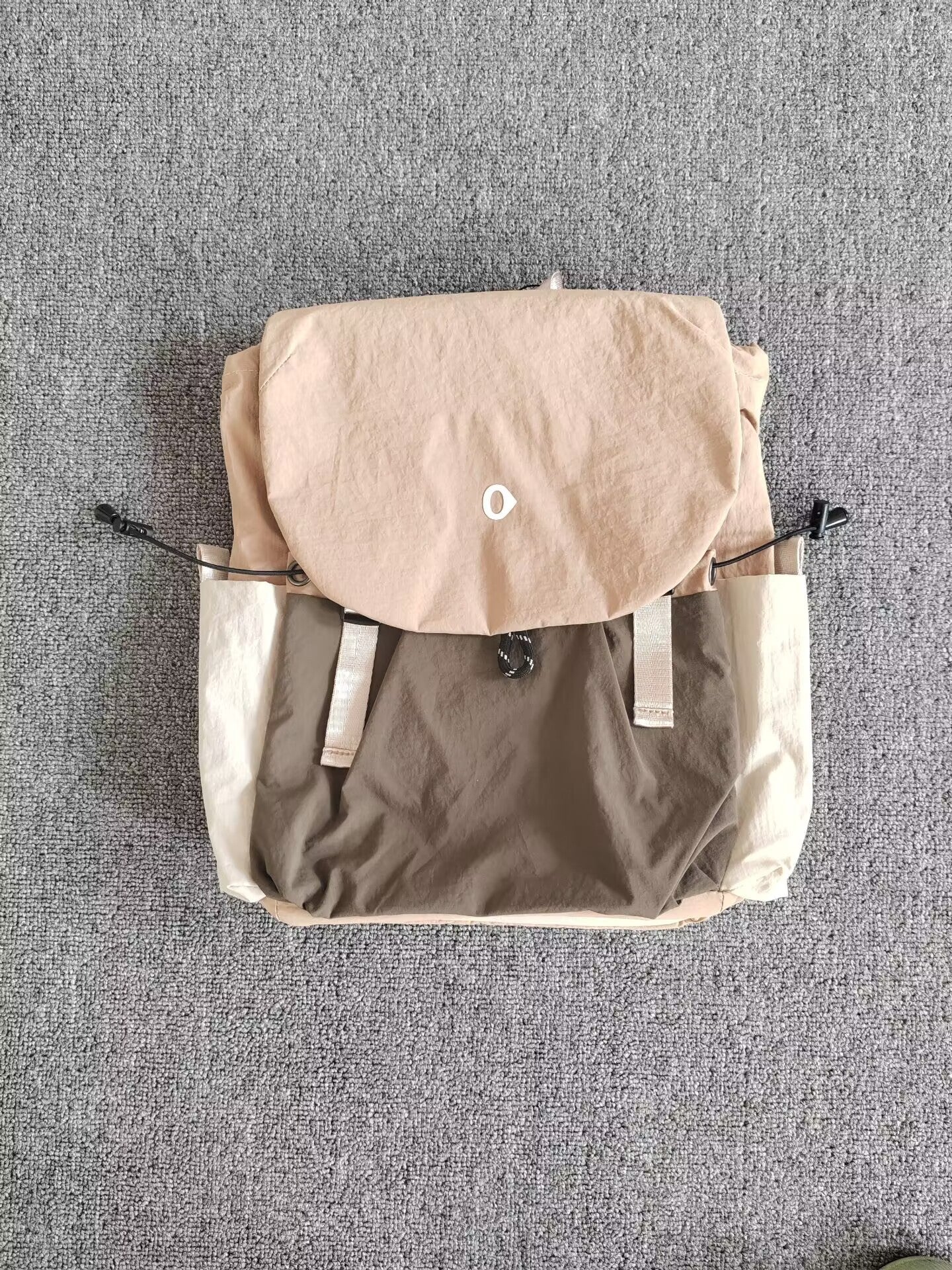 Women's Style Pointed Logo Color Matching Lightweight Large Backpacks
