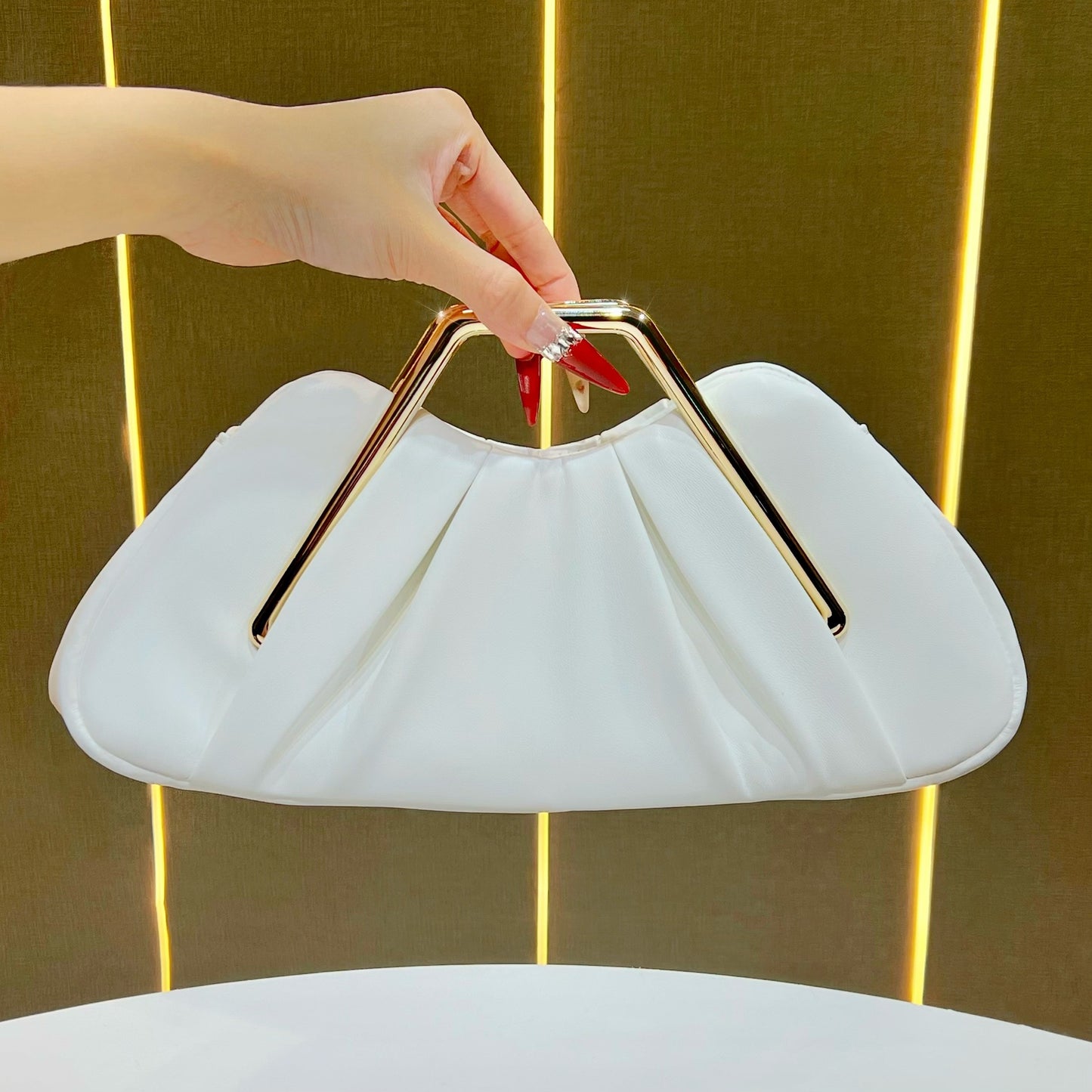 Cool Women's Fashion Pleated Niche Clutch Handbags