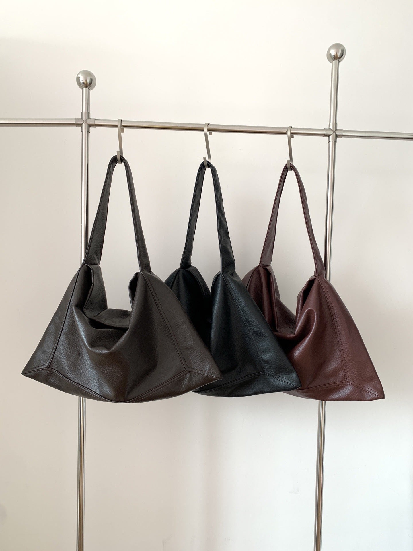 Women's Ge Lazy Relaxed Feeling Underarm Commuter Large Capacity Women's Shoulder Bag