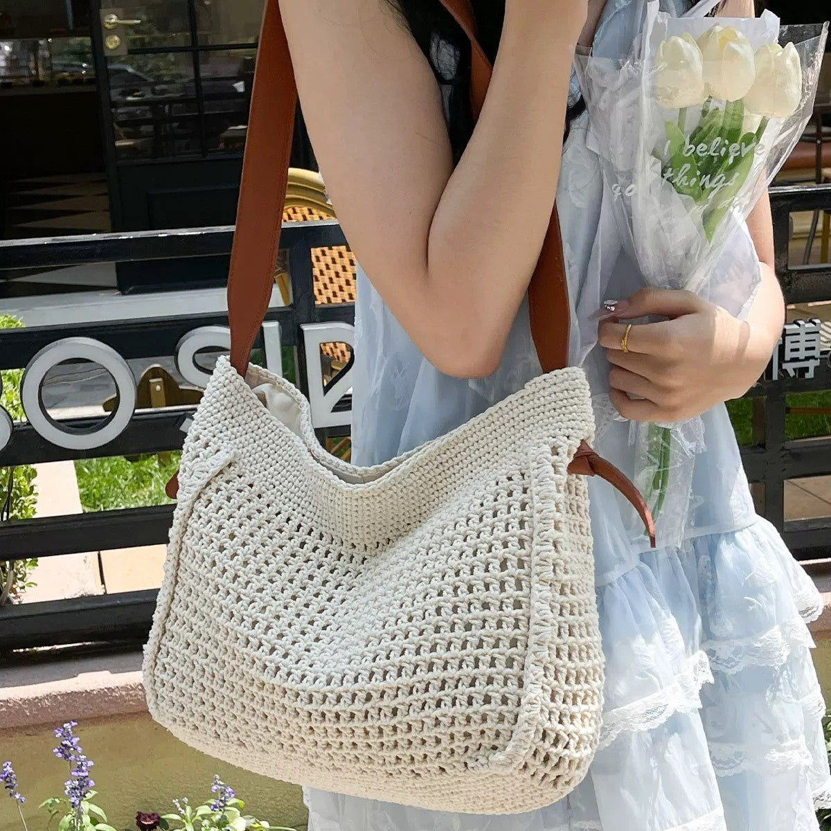 Women's Artistic Lazy Sense Weaving Hollow Large Women's Shoulder Bag