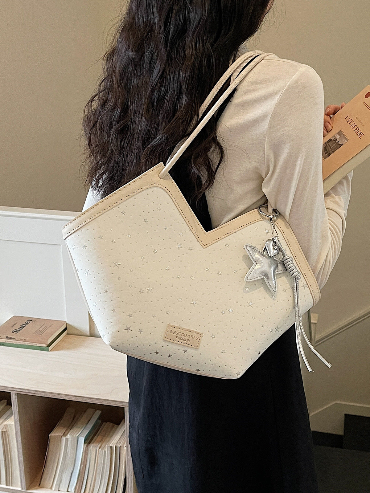 Women's Large Capacity Fashion Commuter For College Tote Bag