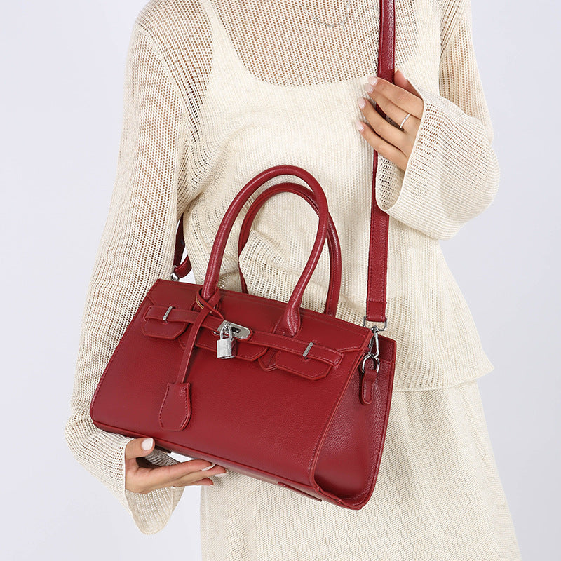 Women's Retro Niche Western Style Commuter Stylish Handbags