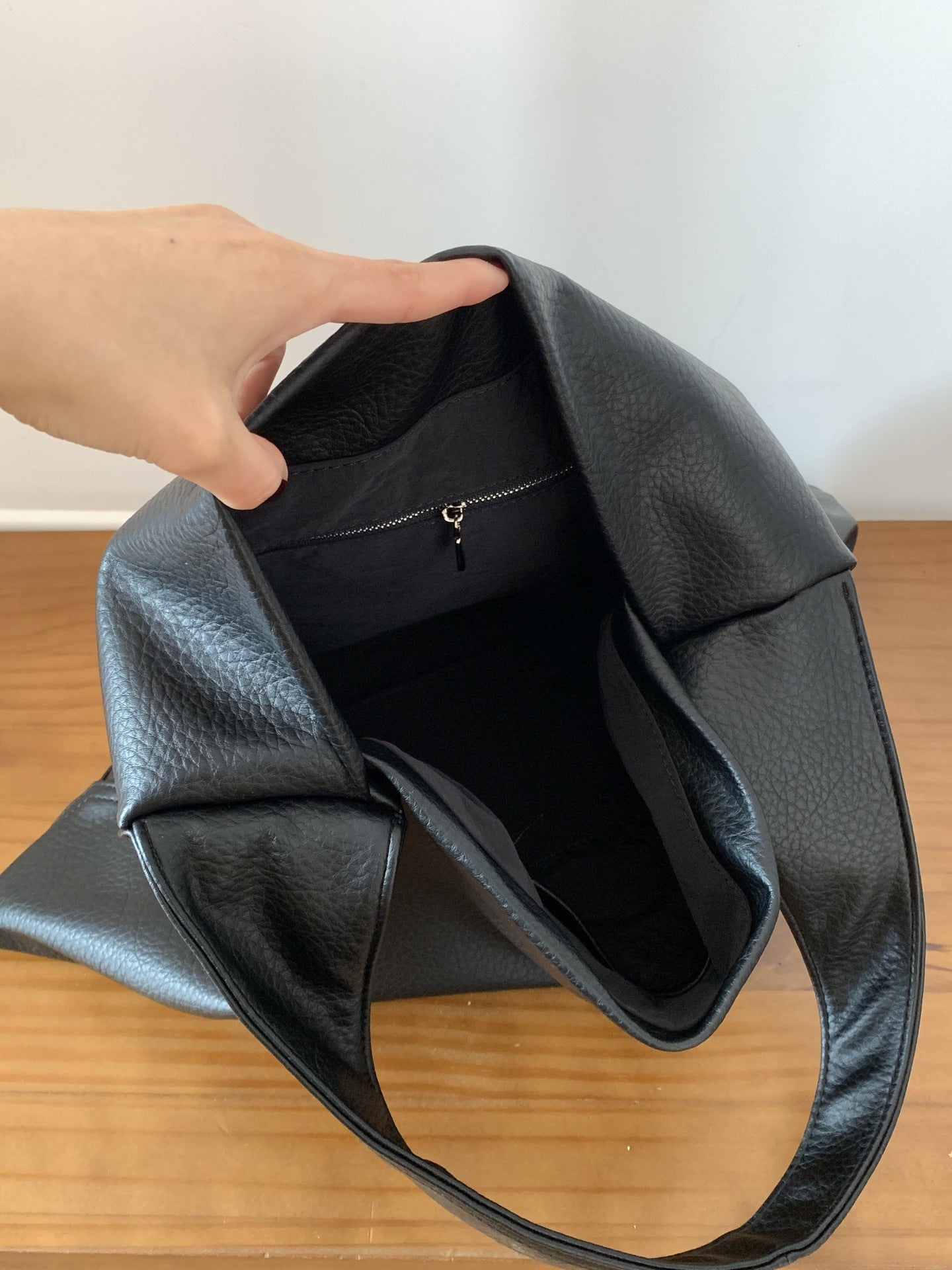Women's Ge Lazy Relaxed Feeling Underarm Commuter Large Capacity Women's Shoulder Bag