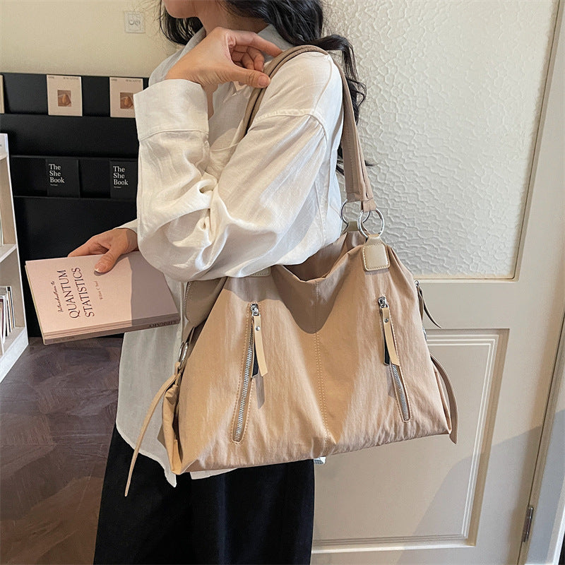 Women's Lightweight Large Capacity Commuter Fashion Simple Women's Messenger Bag