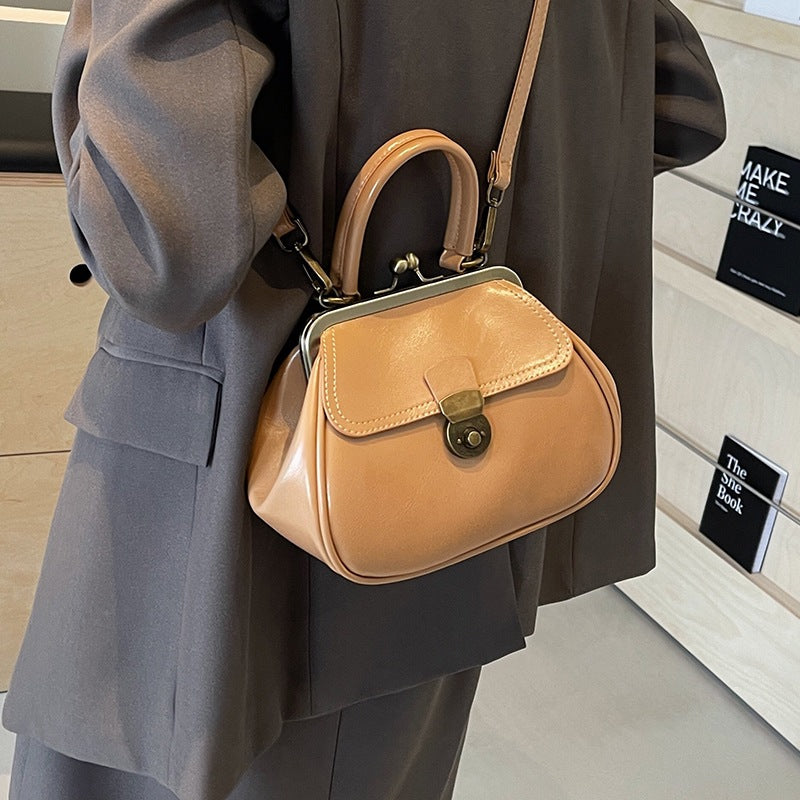 Women's Niche Spring Pleated Shell Stylish Simple Bags