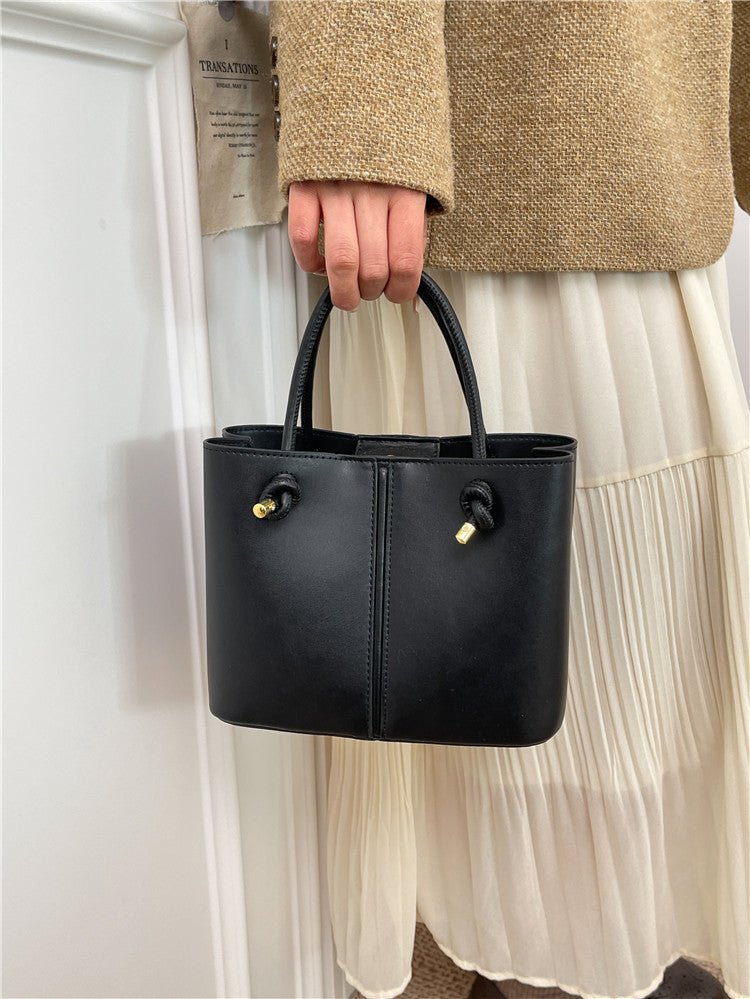 Unique Durable Women's City Commuter Niche Women's Messenger Bag