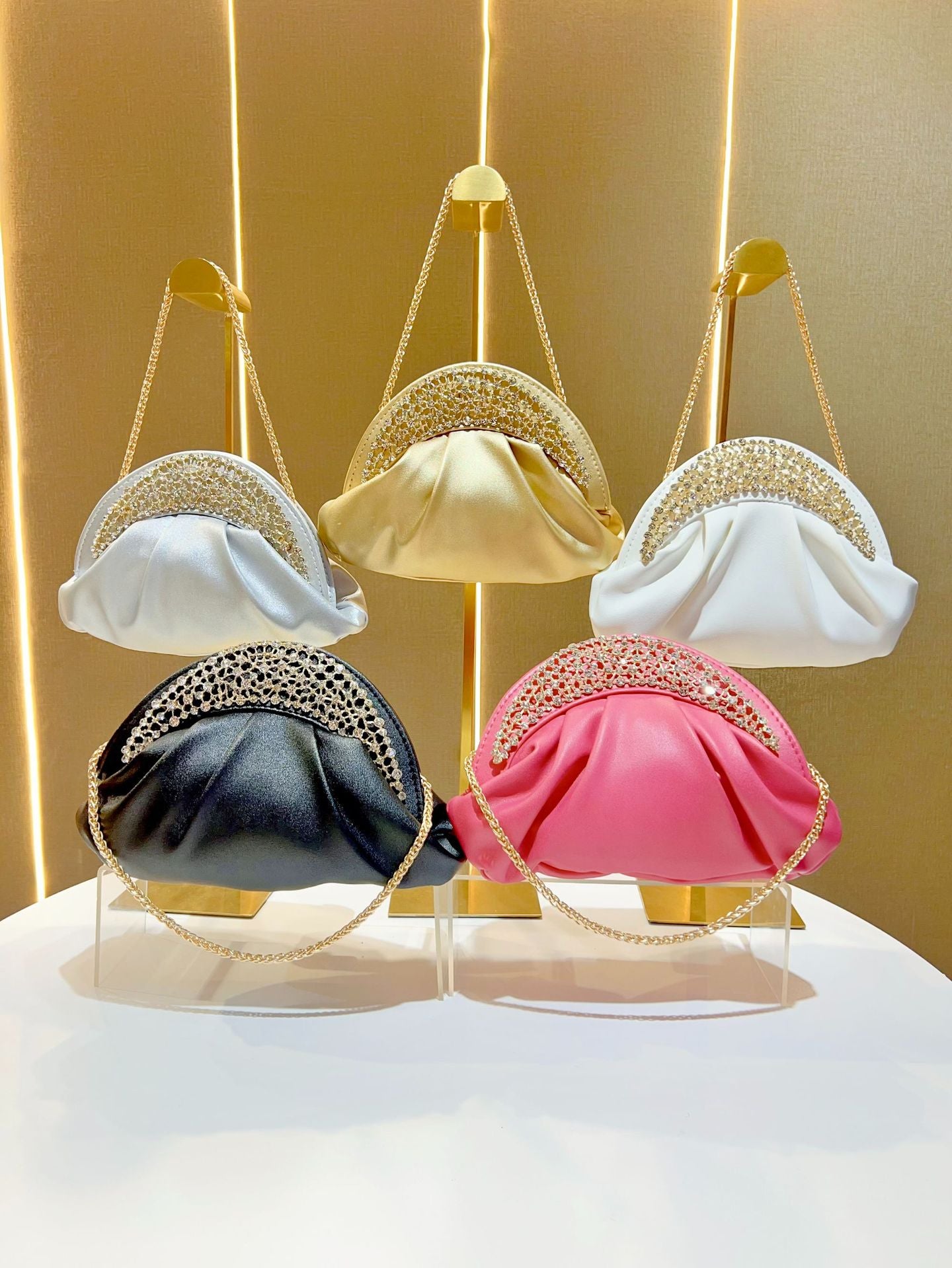 Women's High-grade Light Luxury Clutch Cloud Dress Bags