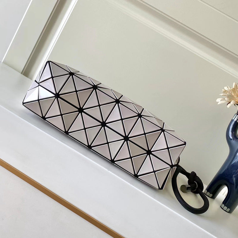 Women's Rhombus Drawstring Life Geometric Fashion Simple Bags