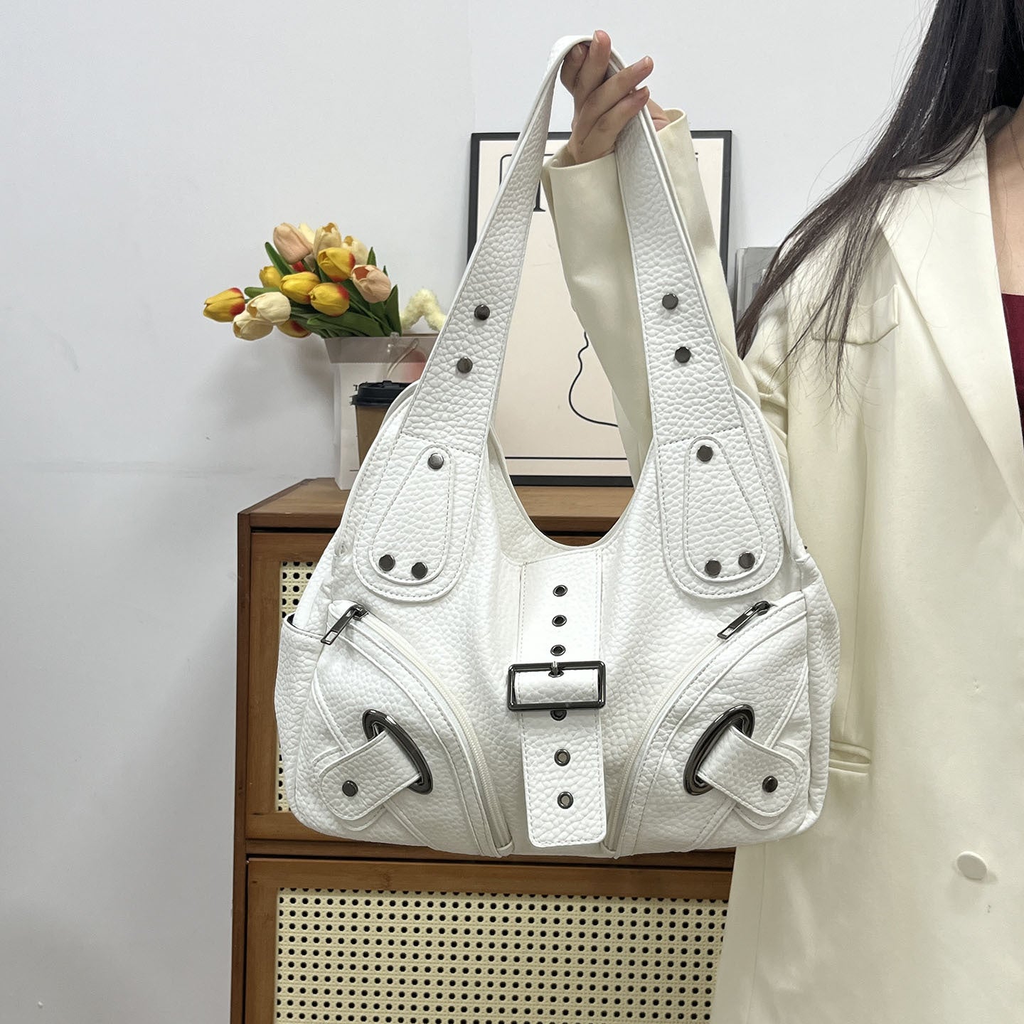 Women's Large Capacity Hot Motorcycle Versatile High-grade Women's Shoulder Bag