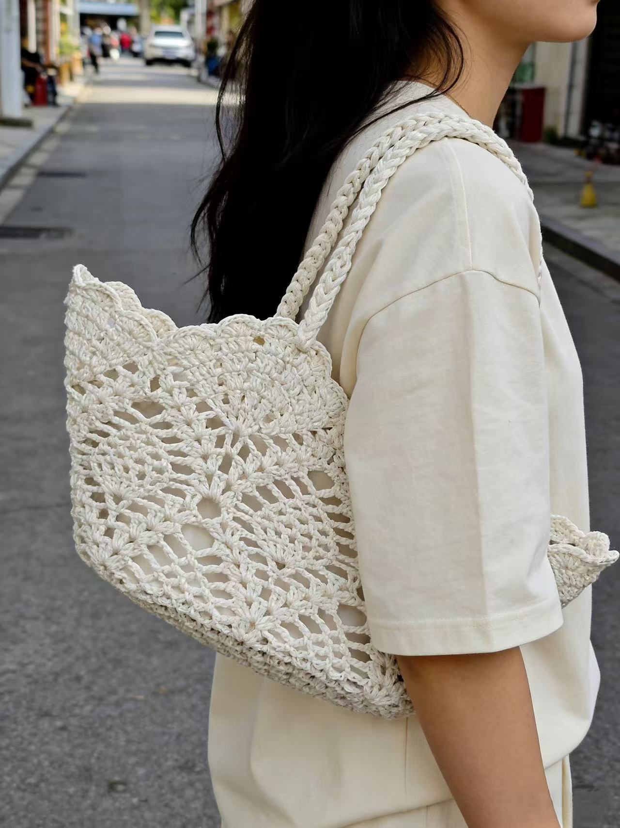 Beach Simple Hollow Knitted Handmade Crocheted Women's Handbag