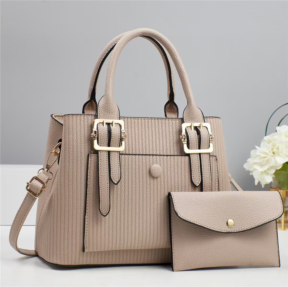 Women's Elegant Trendy Fashion Large Capacity Commuter Women's Messenger Bag