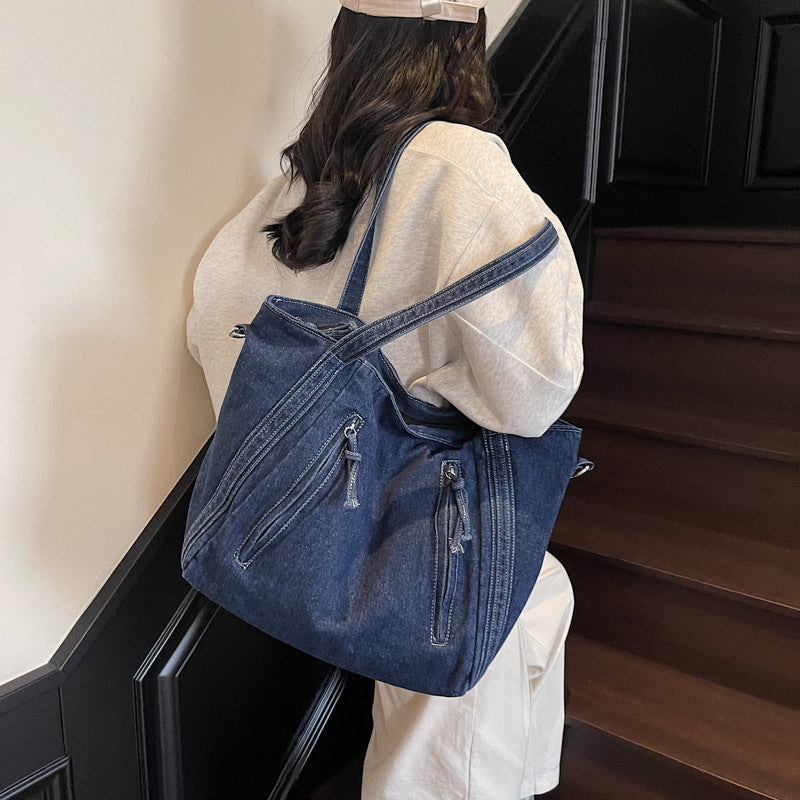 Women's Fashionable Camp Simple Large Capacity Women's Messenger Bag
