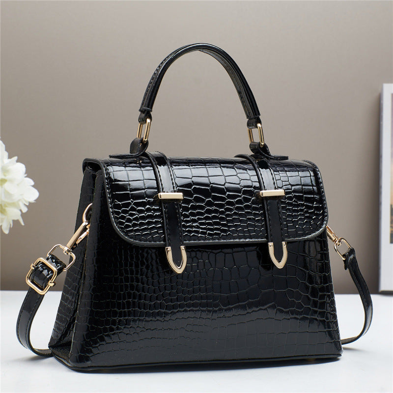 Comfortable Women's Crocodile Pattern Bright Leather Women's Shoulder Bag