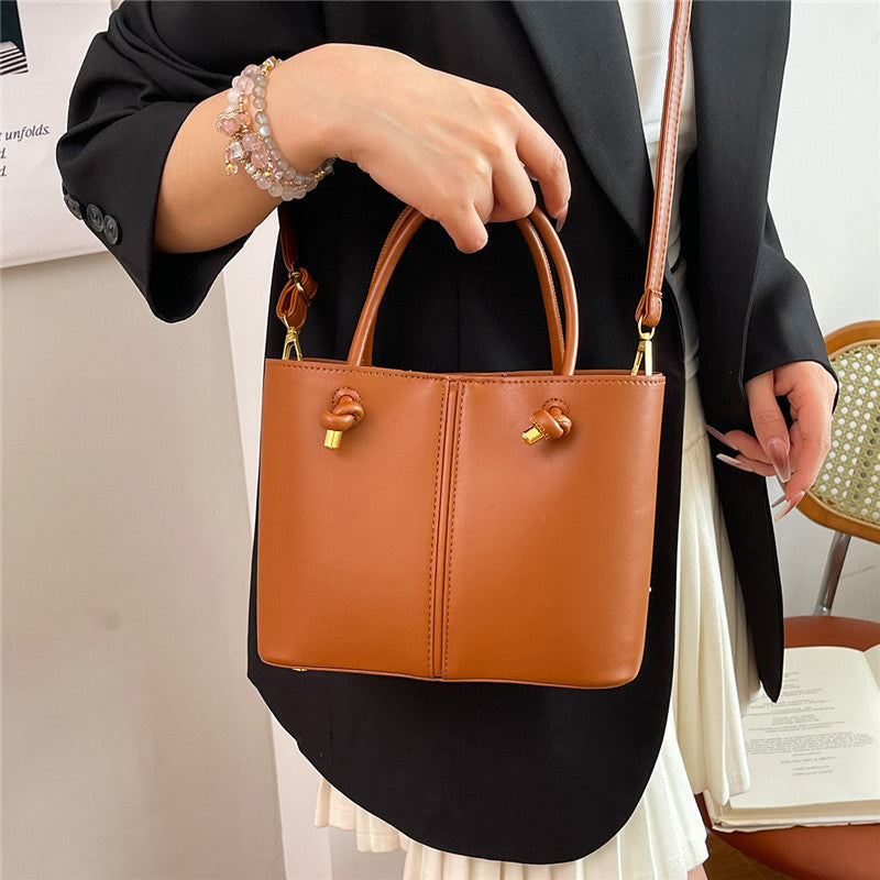 Fashionable High-grade Vintage Knotted Large Capacity Women's Messenger Bag