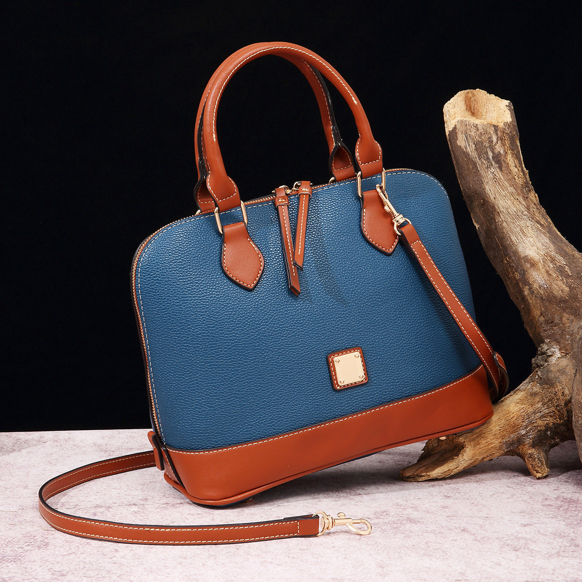 Women's Holding Color Matching Lychee Pattern Leather Women's Handbag
