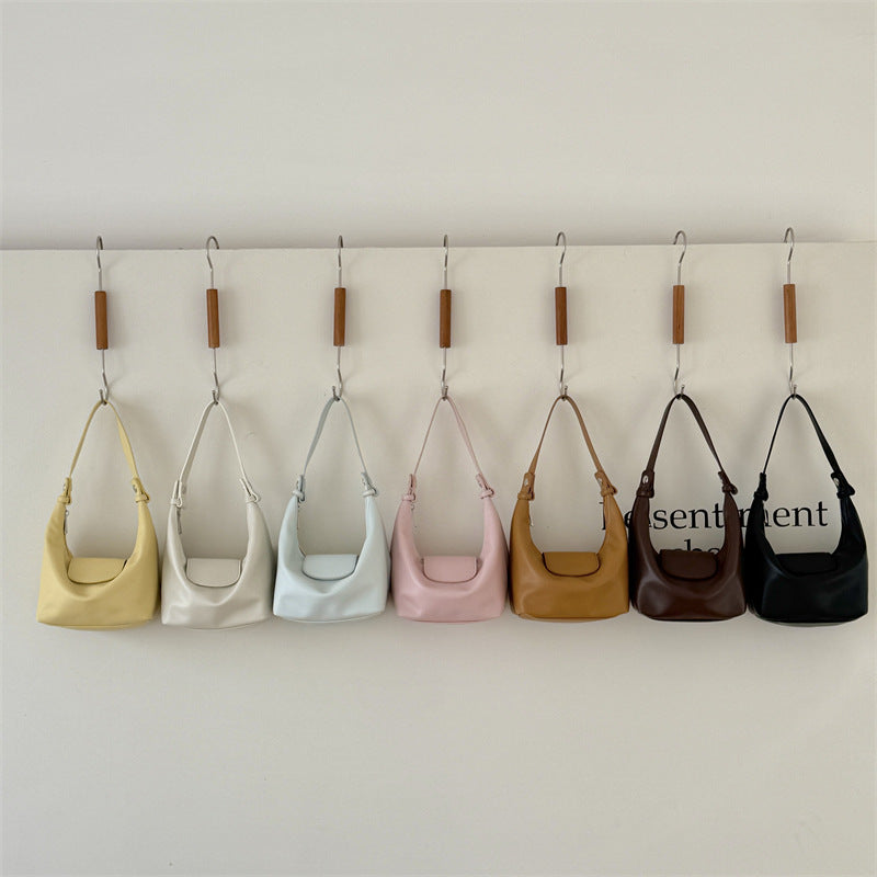 Sweet Large Capacity Underarm Niche Commuter Women's Shoulder Bag